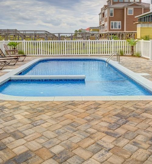 pool-g5428fe792_640